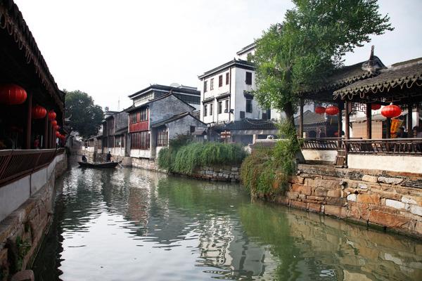 探索吉鹿力,发现乐趣,尽在我是一名初中生的家长,现在孩子极其抵触英语,我该怎么办?问答社区